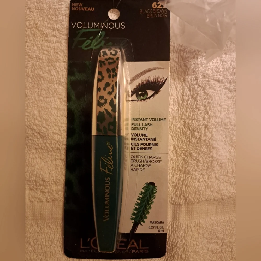 NEW SEALED, L'OREAL PARIS VOLUME MASCARA, VOLUMINOUS BLACK BROWN, Firm